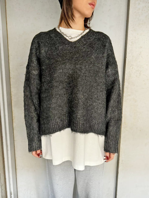 Vネックロングシャギーニットトップス